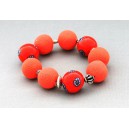 bracelet perles boules Coraline fond corail foncé fleur bleu & corail 