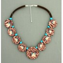 collier perles plates  visage fleur turquoise & marron