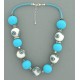 collier perles boules fond transparent fleur turquoise & marron