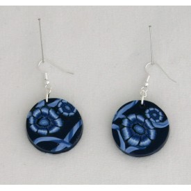 Boucles d'oreille Maïlys fond bleu fleur bleue