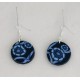 Boucles d'oreille Maïlys fond bleu fleur bleue